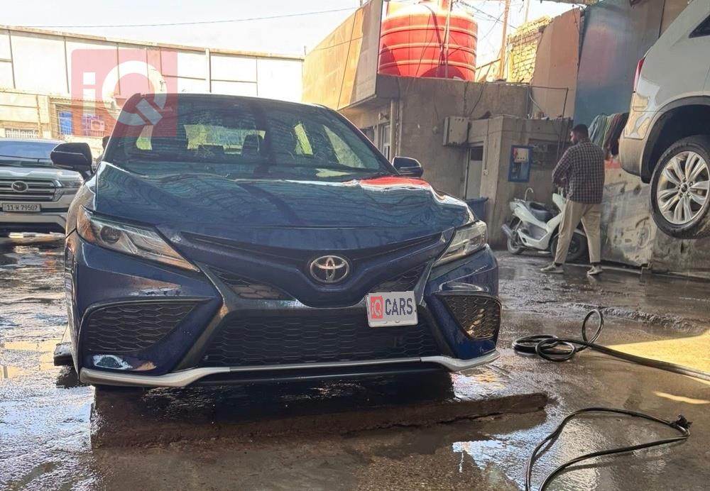 تۆیۆتا کامری